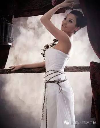 见证他们,国足太太团全曝光美丑立见高下