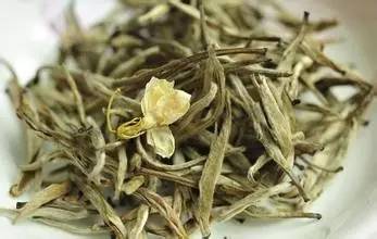 老舍先生对北京小吃的情怀,老舍的北京小吃