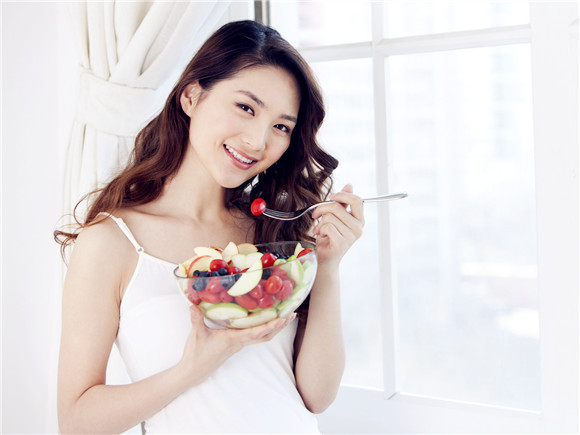 给坐月子宝妈吃水果,宝宝吃水果要有讲究