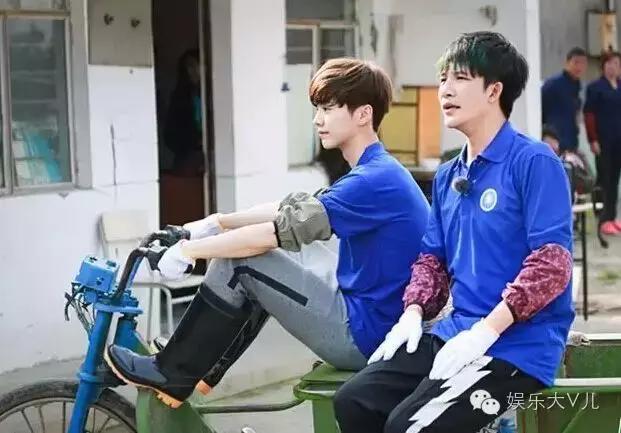 听说看《我去上学啦》不少直男被鹿晗掰弯，妹子们看紧男票啊