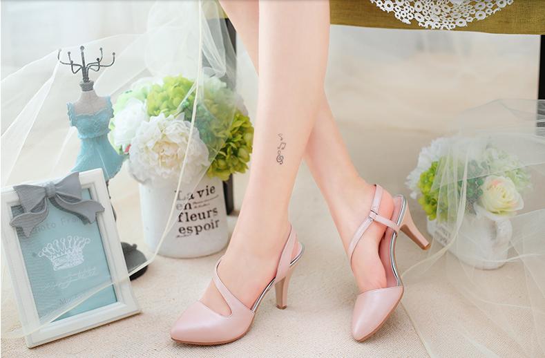 鞋磨脚后跟小妙招怎样使鞋子不磨,鞋子后面磨脚怎么办我有小妙招