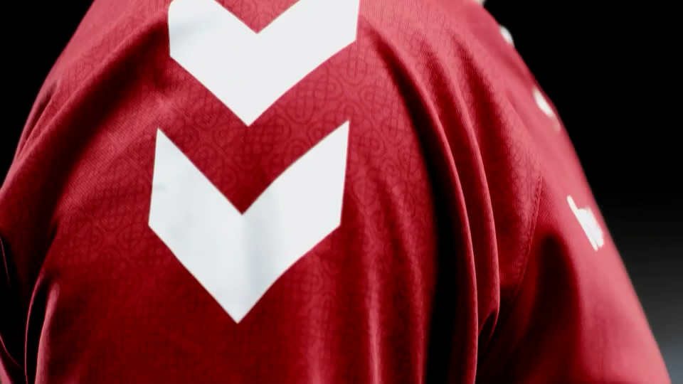 丹麦队最新球衣：凡人们见识下真正的洪荒之力吧！