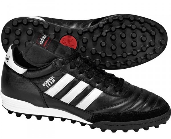 踢完球膝盖软策划疼怎么办,踢了球膝盖疼怎么回事