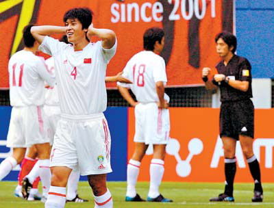 国足2比3韩国录像回放完整,李玮锋为什么不打安贞焕