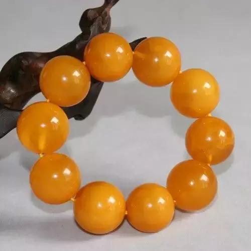 蜜蜡本来的模样,蜜蜡最后变的样子