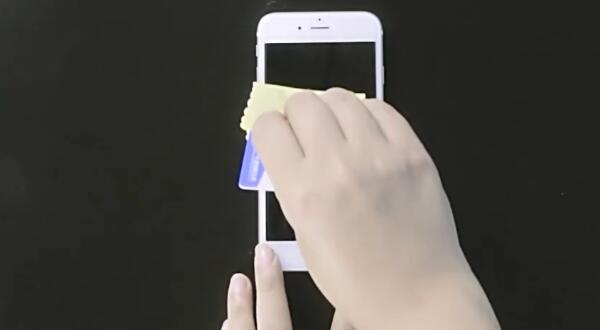 贴膜神技之二：钢化硬膜的简易贴法，体验科技吸附的完美瞬间