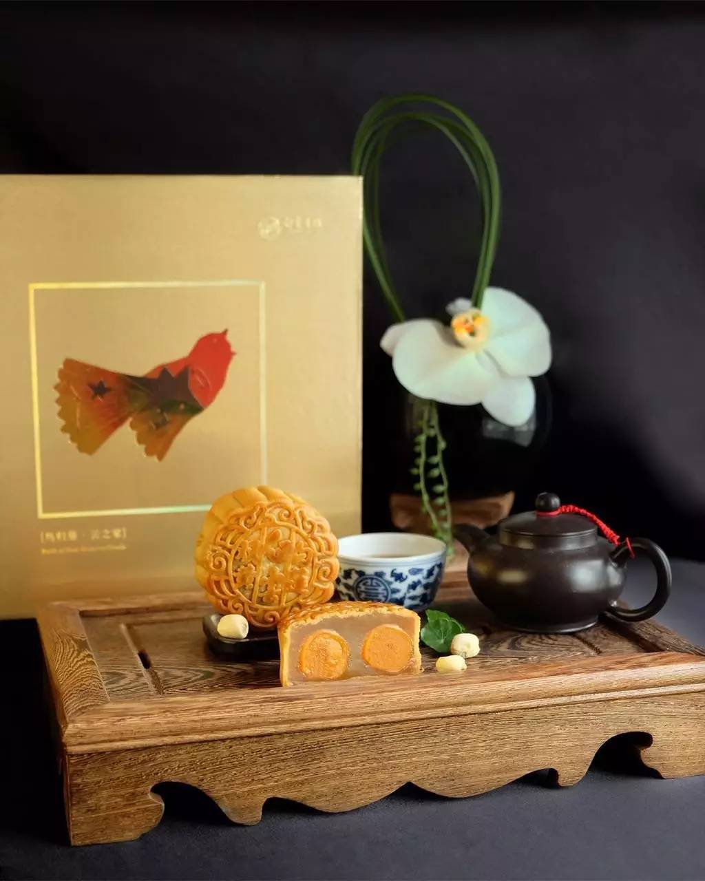 给大家盘点下各种高颜值的月饼,盘点今年新出的三款网红月饼