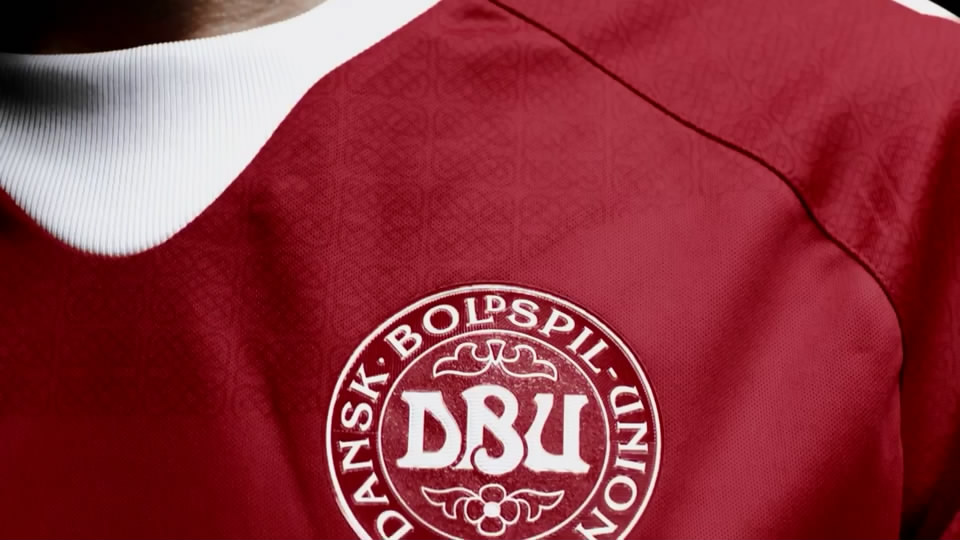 丹麦队最新球衣：凡人们见识下真正的洪荒之力吧！