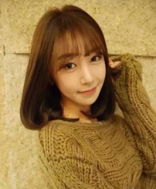 50岁减龄发型梨花烫,70后最洋气的发型梨花烫