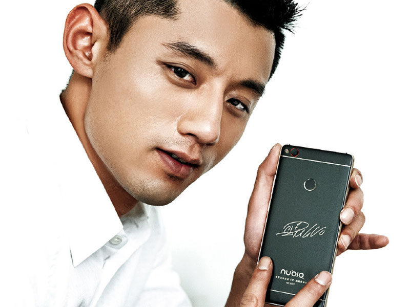 谁在玩弄迷妹们的感情？定制机型要有诚意