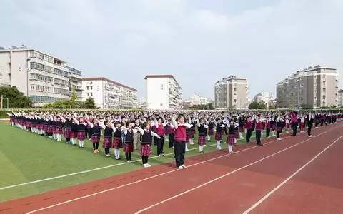 郑州最牛X的10所小学,美国人评的，你认可吗？