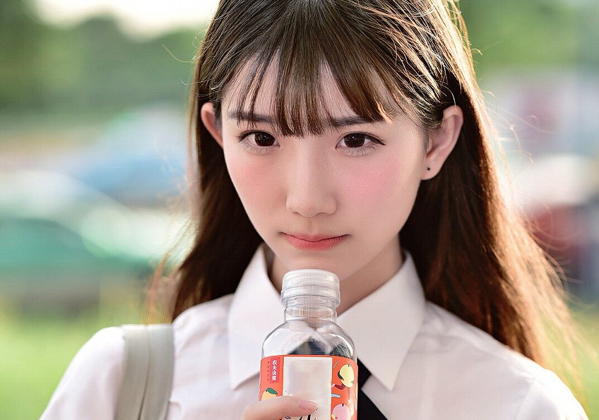 小说：蔡有云是位码农，兼职写小程序赚钱，年会上中得旅游*券奖**