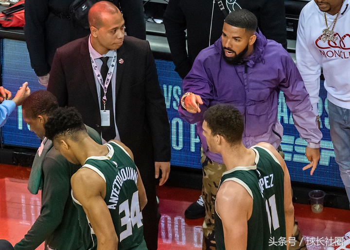 19年猛龙夺冠drake开演唱会,猛龙队队史最伟大的一战