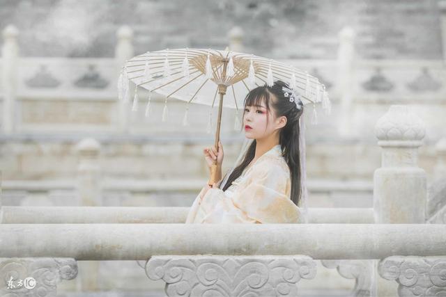 美食博主穿越古代的小说,千万美食博主穿越古代的小说