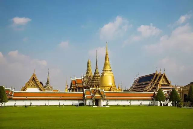 第一次去泰国带多少钱比较合适,一家人一起去泰国旅游注意什么