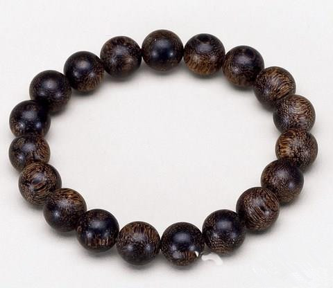 价值百万以上的沉香手串,几十万的沉香手串是什么样子