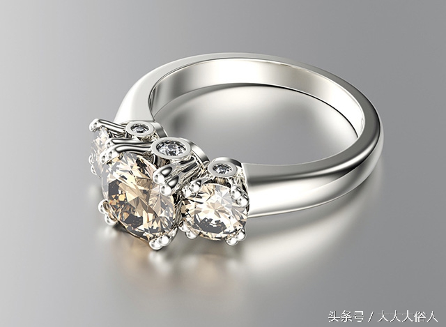 戒指戴中指对于女生什么意思,男人的戒指戴中指是什么意思呢