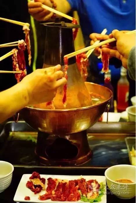 提醒！吃货千万慎坐西安3号线！一站一吃至少胖10斤！