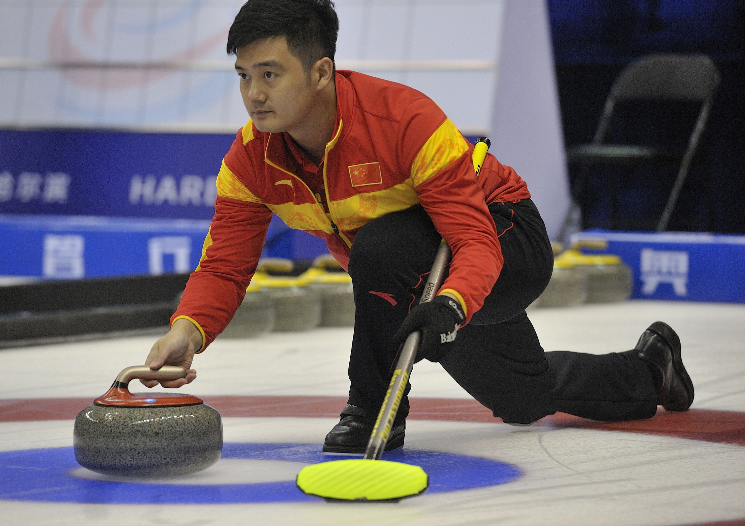 2024年哈尔滨冰壶比赛,中国男子冰壶2连胜