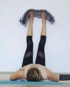 一套靠墙的阴式瑜伽,睡前简单的阴式瑜伽跟练