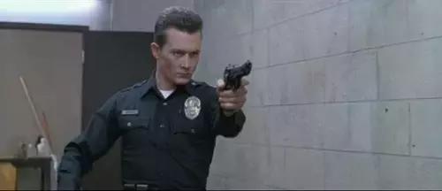 终结者1-6部解析,终结者电影武器