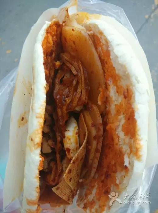 提醒！吃货千万慎坐西安3号线！一站一吃至少胖10斤！