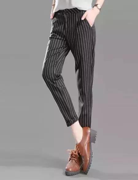 高圆圆秋冬穿搭牛仔裤,高圆圆蓝色牛仔直筒裤穿搭