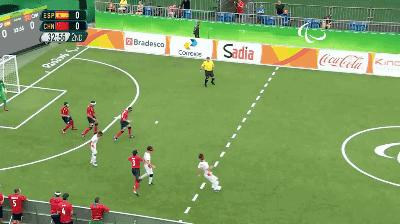 这才是真正的中国足球第一人,13年前中国男足3-0击败韩国