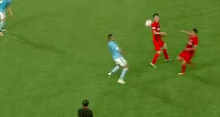 中国足球的东邪西毒,功夫足球折射国内足球真实