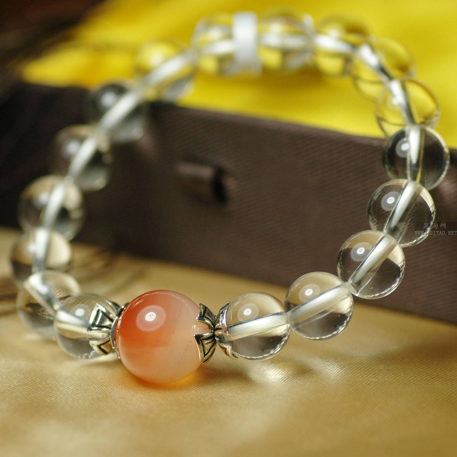 东海水晶哪个品种最好,白水晶和紫水晶哪个贵一些