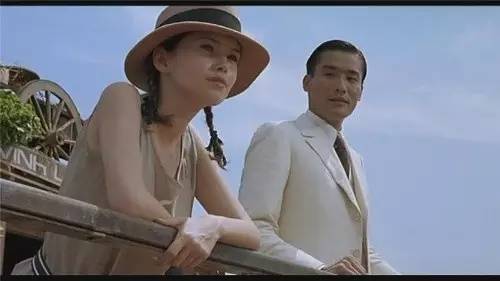 野球场常见防守犯规,野球场身体对抗怎么防守