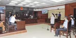 海口女乘客掌掴公交司机被判几年,天津女子公交站打公交司机后续