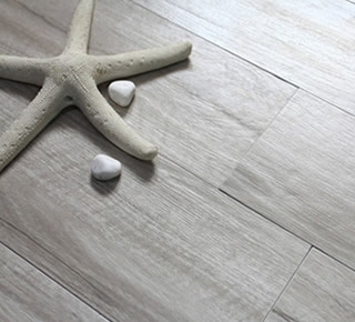 仿木纹地板砖是瓷砖吗,仿木纹地砖与瓷砖哪个好