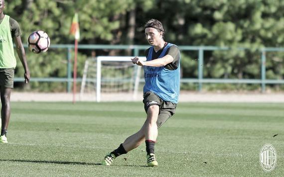 蒂亚戈席尔瓦为什么会离开ac米兰,蒂亚戈席尔瓦ac米兰时期阵容