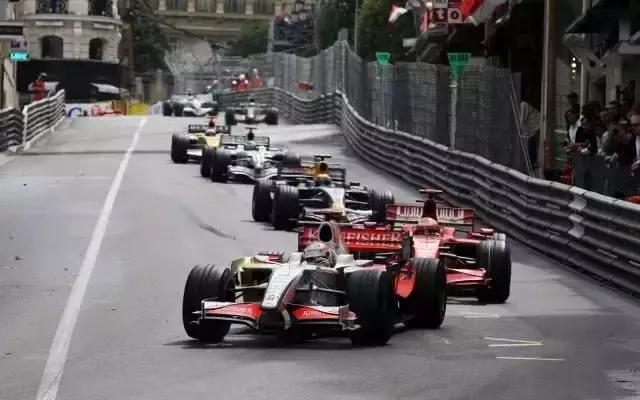 F1今晚开赛新加坡，霸气跑道看个够！