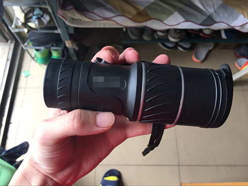 男生宿舍标配窥视神器实战评测，女生受惊火速拉窗帘遮掩