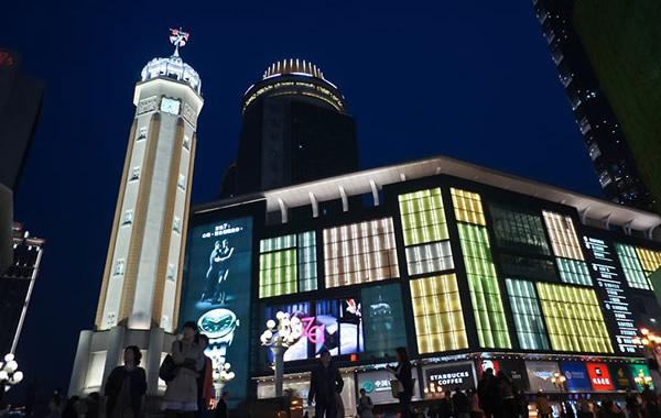 人气爆棚国际购物中心,年轻人必去的购物中心