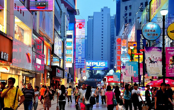 人气爆棚国际购物中心,年轻人必去的购物中心