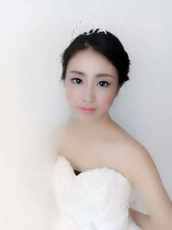 新娘发型怎么搭好看,混乱发型新娘怎么搭配头饰