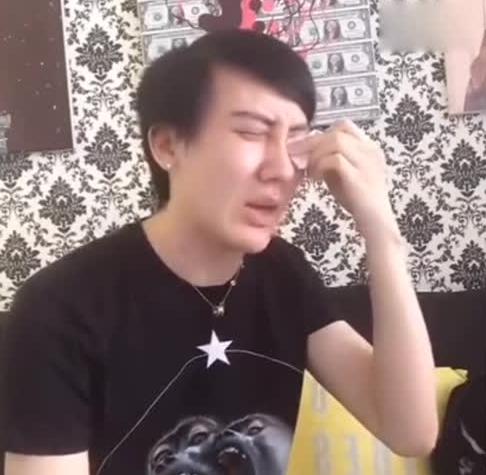 哪些网红是靠奇葩出名的,2019十大奇葩网红