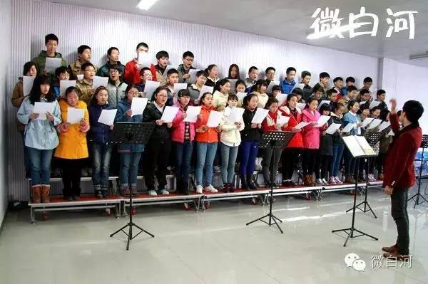 陕西白河县高级中学,白河高级中学是公办高中