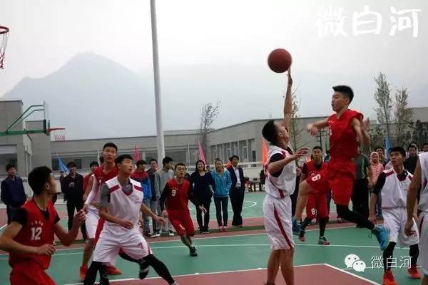 陕西白河县高级中学,白河高级中学是公办高中