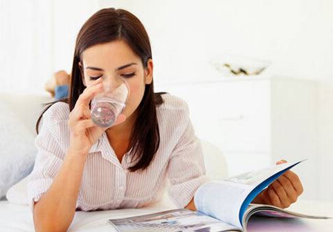 人体内藏着9种“救命水”，千万别让它们干涸