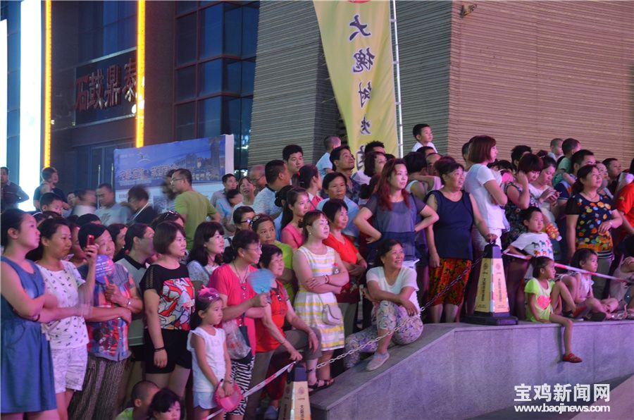 舞出青春活力舞出健康舞出美丽,舞出健康舞出自信舞出好心情