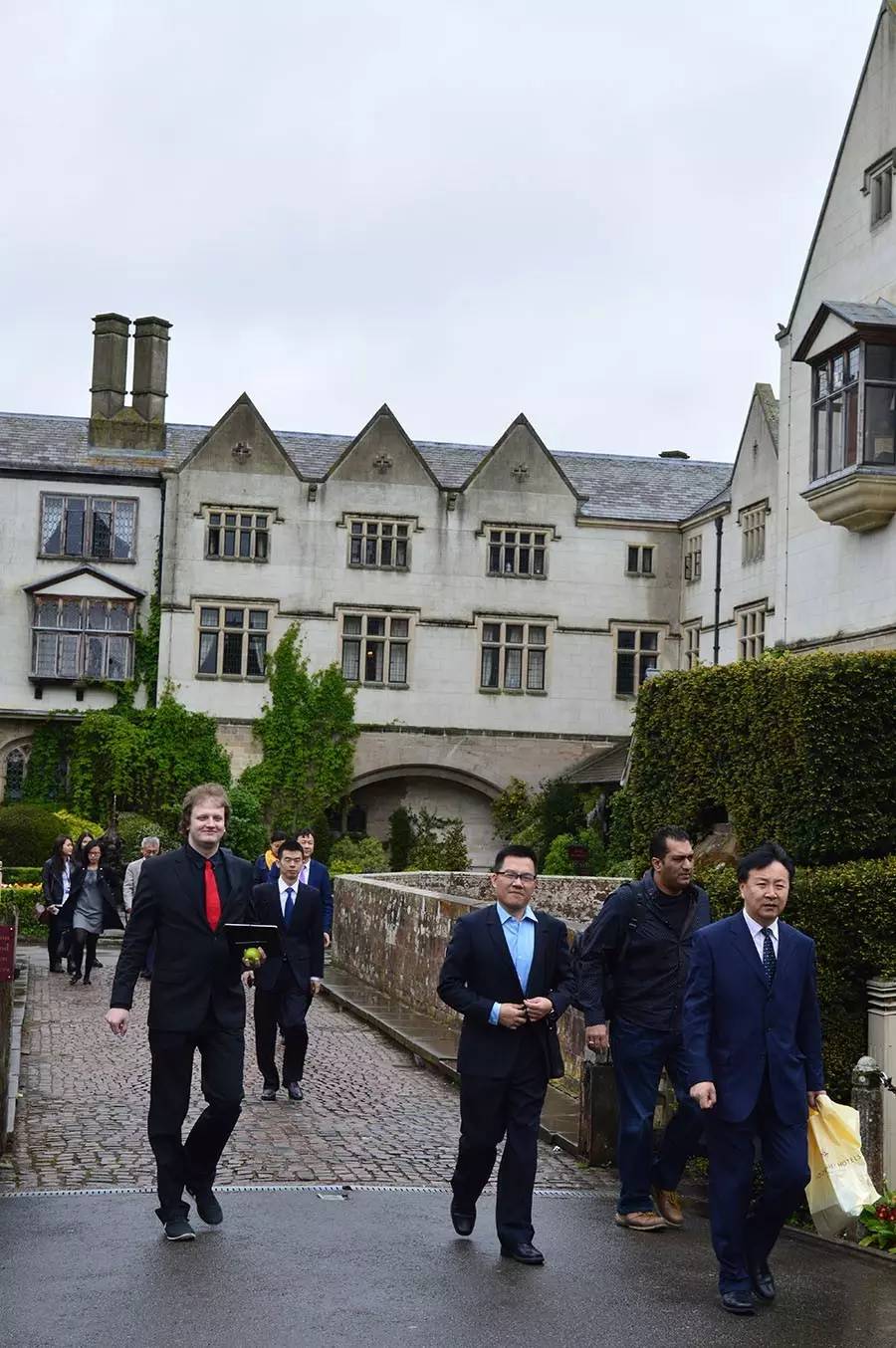 “中国汽车零部件企业欧洲行”剪影之英国考文垂|汽车商业评论