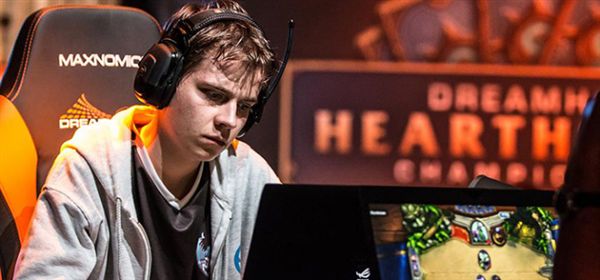 炉石小鱼鱼,炉石小鱼鱼夺冠视频