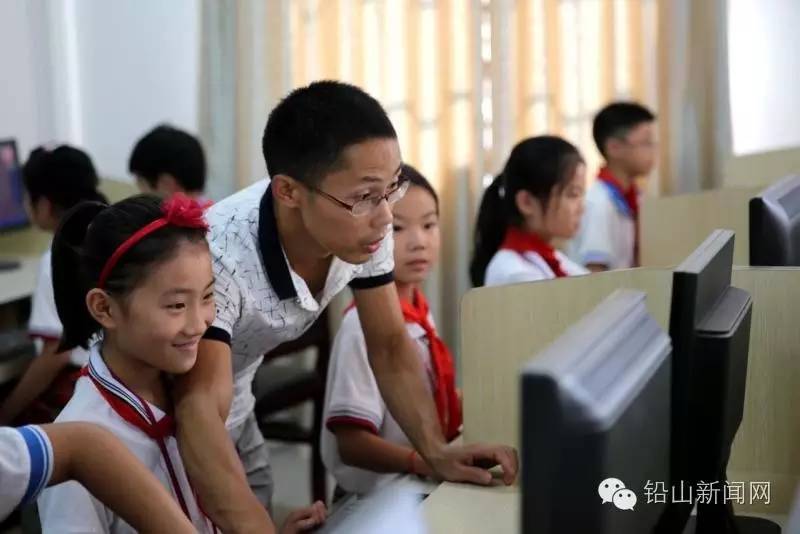 教师风采榜样力量,教师风采教师格言