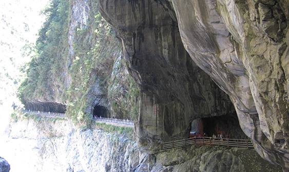 去各地跑马拉松,在日月潭跑马拉松的经历