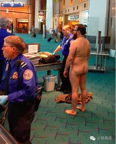 怎样避免安检尴尬事件,机场安检避免尴尬