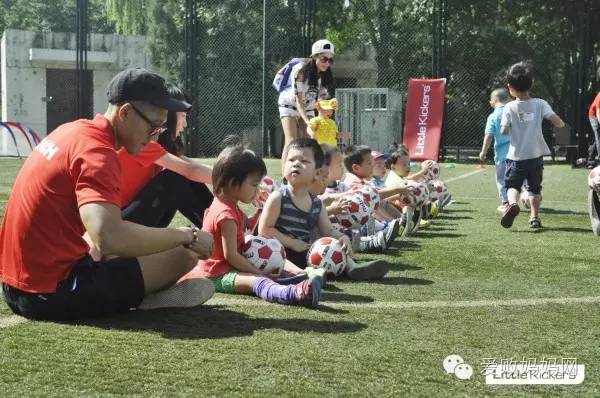运动fun爱败妈妈宝贝运动季-亲子足球-活动回忆！